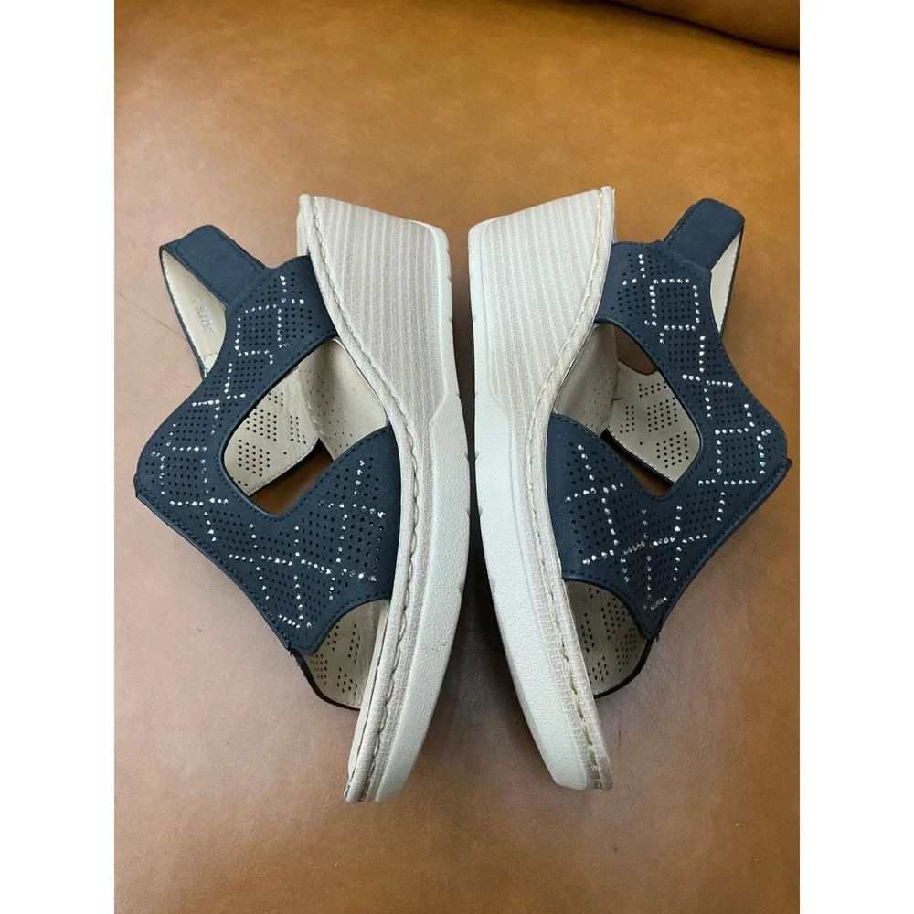 Yoki crimson wedge
